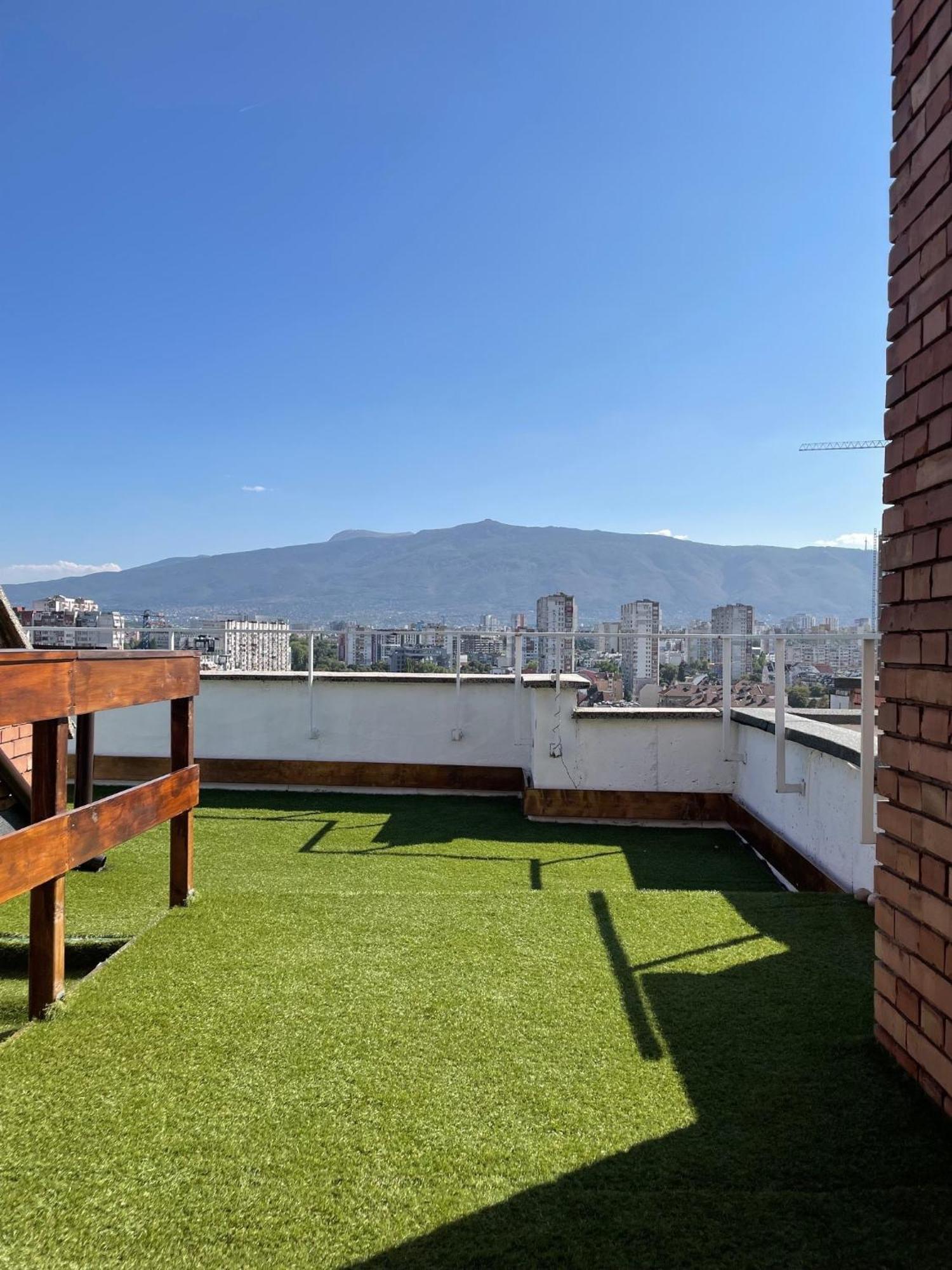 Rooftop City Loft Sofia Bagian luar foto